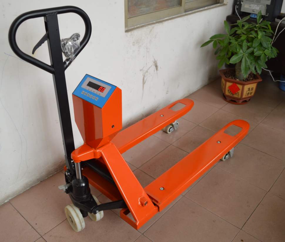 3噸電子叉車秤有幾個(gè)傳感器 物流倉(cāng)庫(kù)適用嗎？